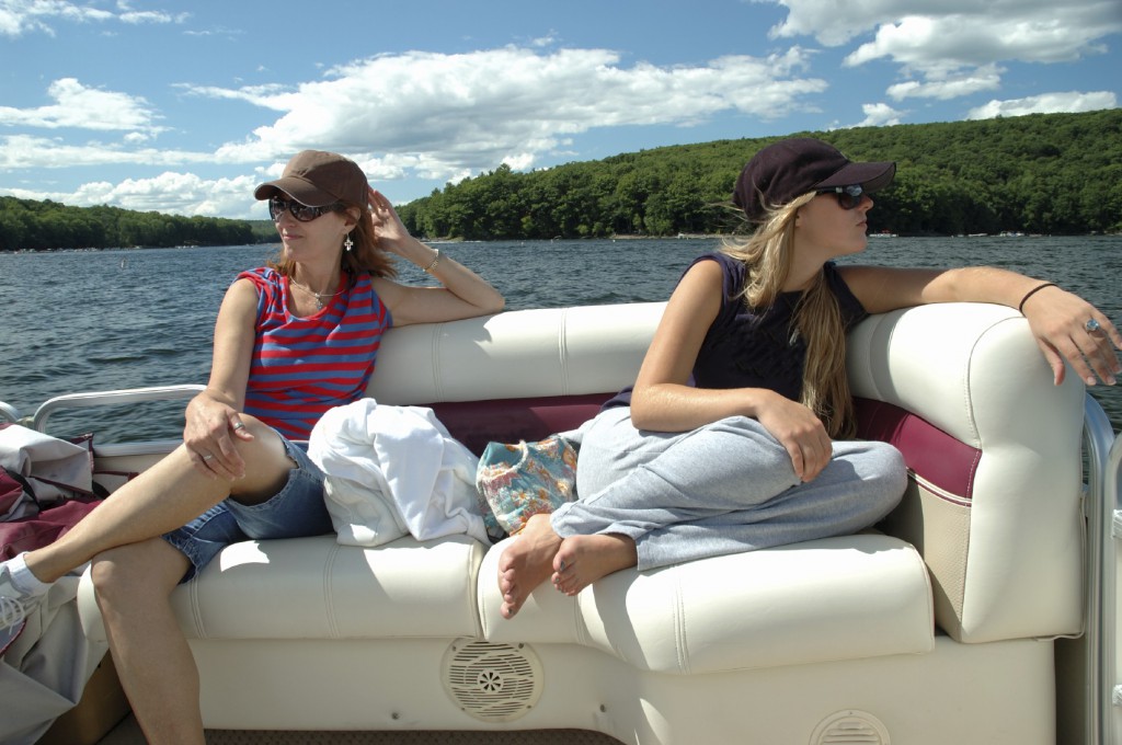 kids on a pontoon boat rental